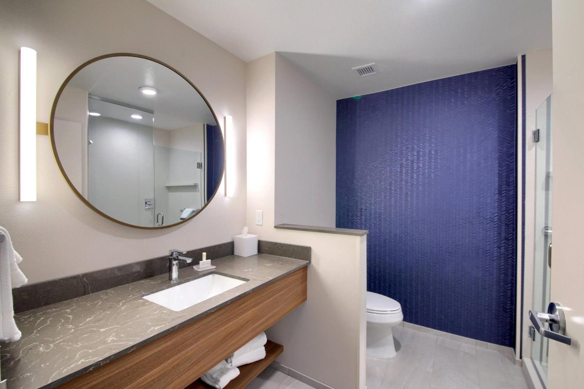 Fairfield Inn & Suites By Marriott Dallas Сидар-Хилл Экстерьер фото